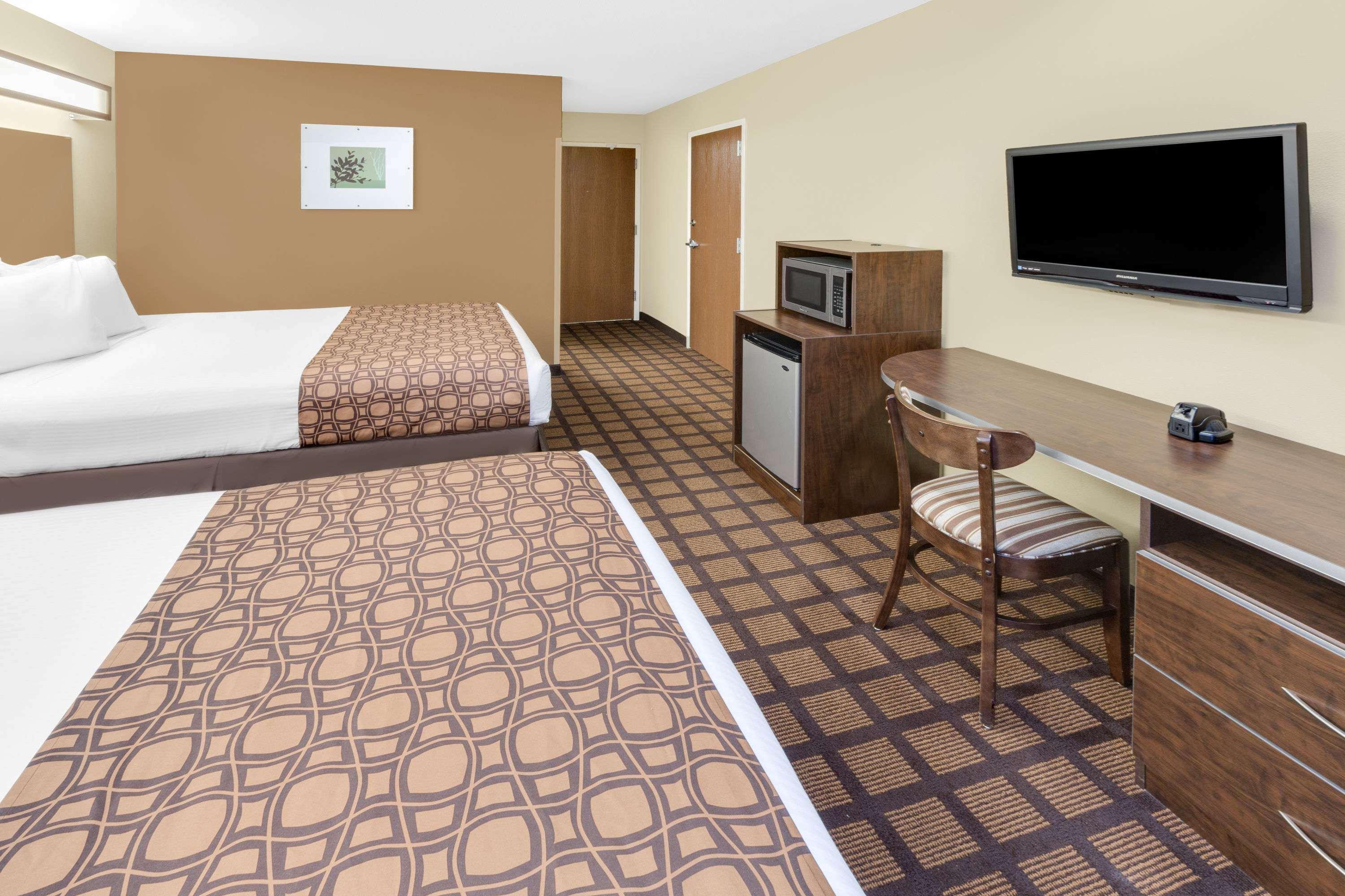 Microtel Inn & Suites By Wyndham Ozark Exterior photo